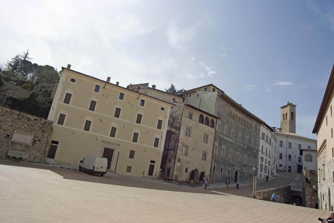 Palazzo Lauri Spoleto Apartment Exterior photo
